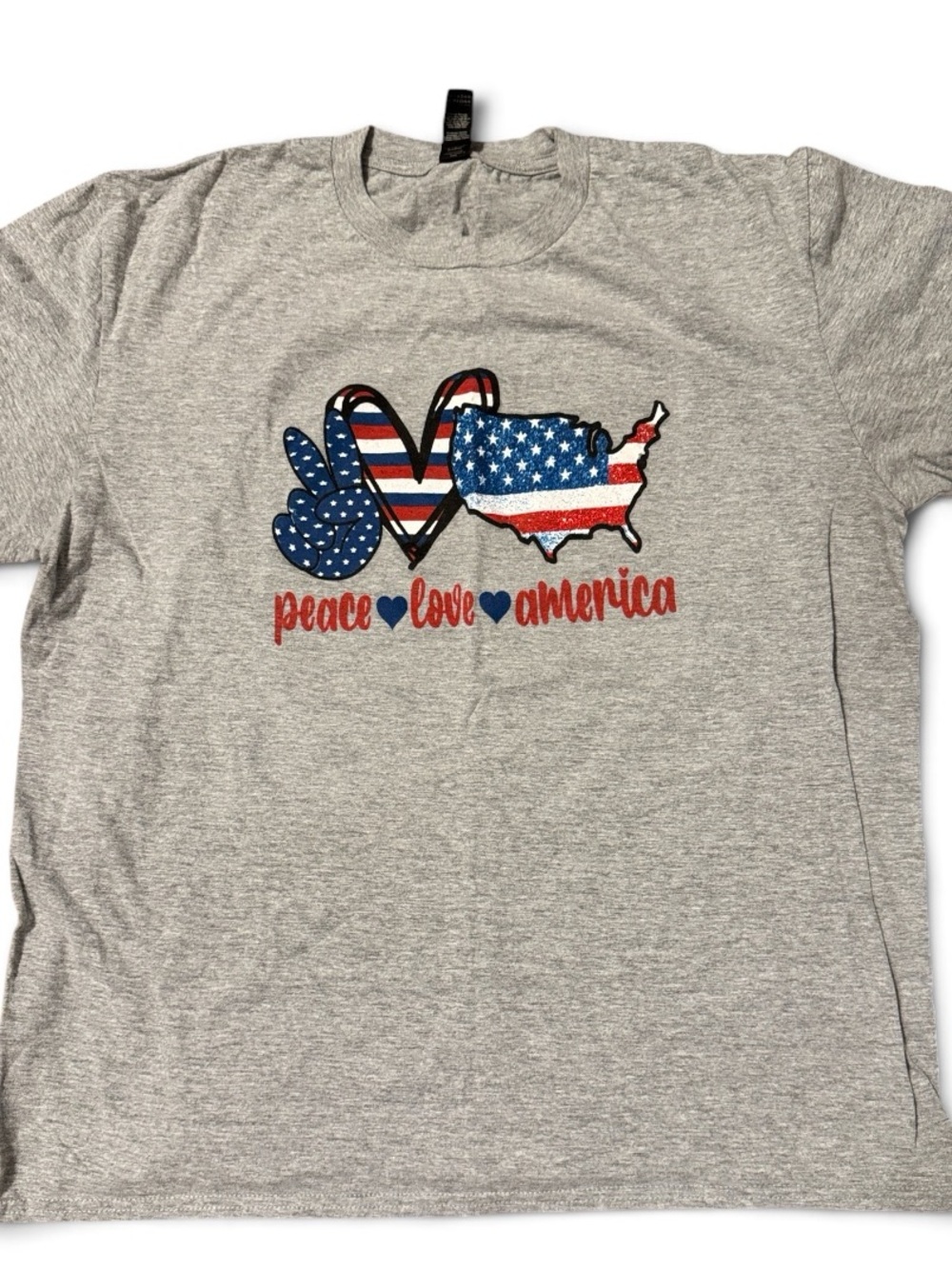 PEACE LOVE AMERICA graphic tshirt size large
